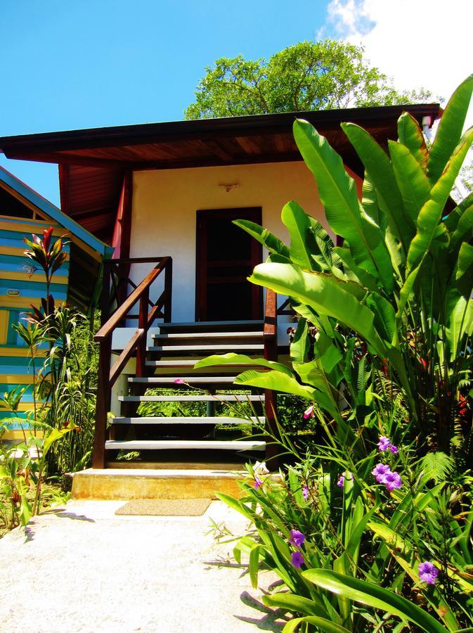 Casa Abundancyah B&B Bocas Town Exterior foto